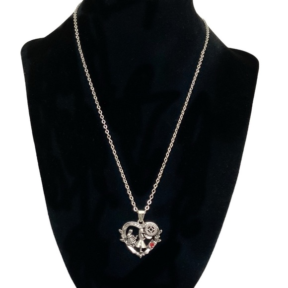 Alice In Wonderland Necklace Pendant and Chain Women’s Silver Tone Red Heart - Picture 4 of 16